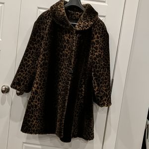 Gallery Leopard Swing Coat L